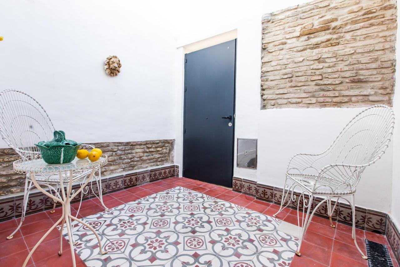 Apartamentos Gaviota Valencina de la Concepcion Exterior photo